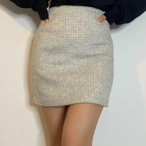 Club Monaco Gray White Plaid Wool Blend Mini Skirt 4959 - Picture 1 of 12